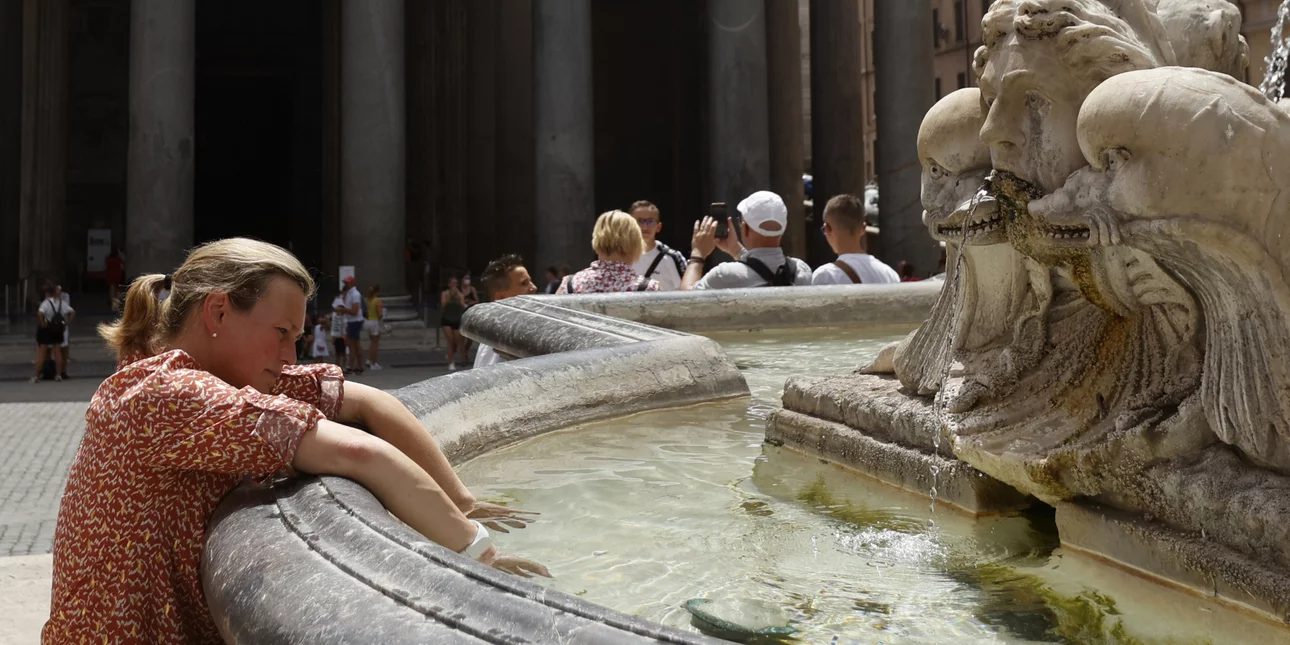 Ιταλία: «Κάρτα τροφίμων» ύψους 400 ευρώ για τις οικογένειες με οικονομικές δυσκολίες