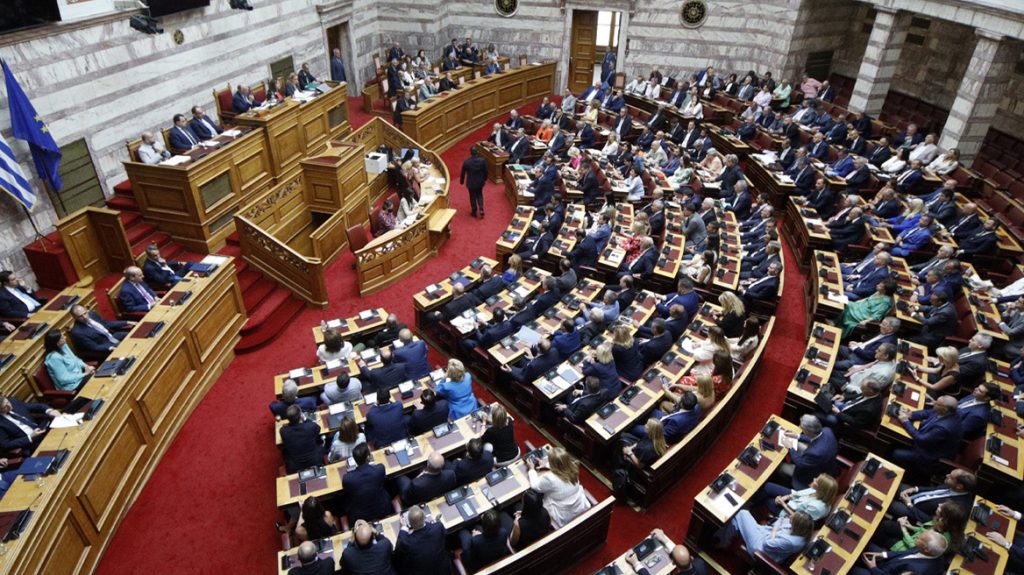 Ψήφος αποδήμων: Ποια κόμματα θα στηρίξουν στη Βουλή το νομοσχέδιο της ΝΔ