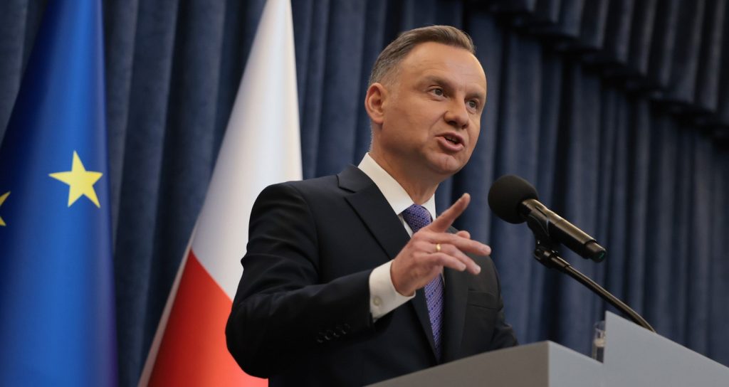 Πολωνός πρόεδρος: «Οι αποφάσεις που πάρθηκαν φέρνουν την Ουκρανία πιο κοντά στο ΝΑΤΟ»