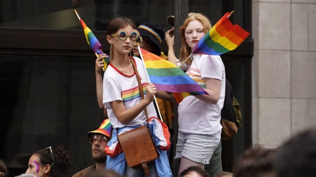 Ρωσία: Πλατφόρμα έβαλε ταινία ΛΟΑΤΚΙ χωρίς ένδειξη «18+» – Το πρόστιμο από δικαστήριο ήρθε άμεσα