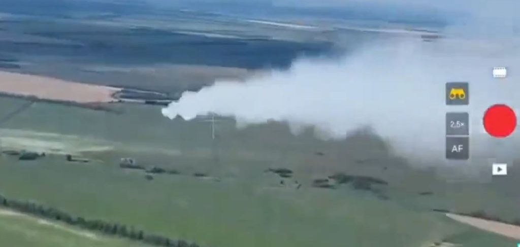 Βίντεο: Ουκρανικό UAV αποφεύγει κατάρριψη από βλήμα SHORAD Tor-M2 λόγω δυσλειτουργίας του πυροσωλήνα προσέγγισης