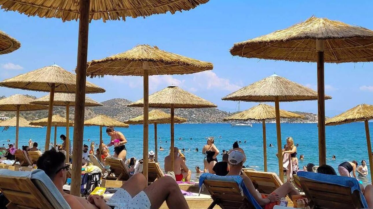 Στο «στόχαστρο» ληστών οι λουόμενοι στην Πάτρα – «Ξαφρίζουν» χρήματα, κινητά μέχρι και ρούχα