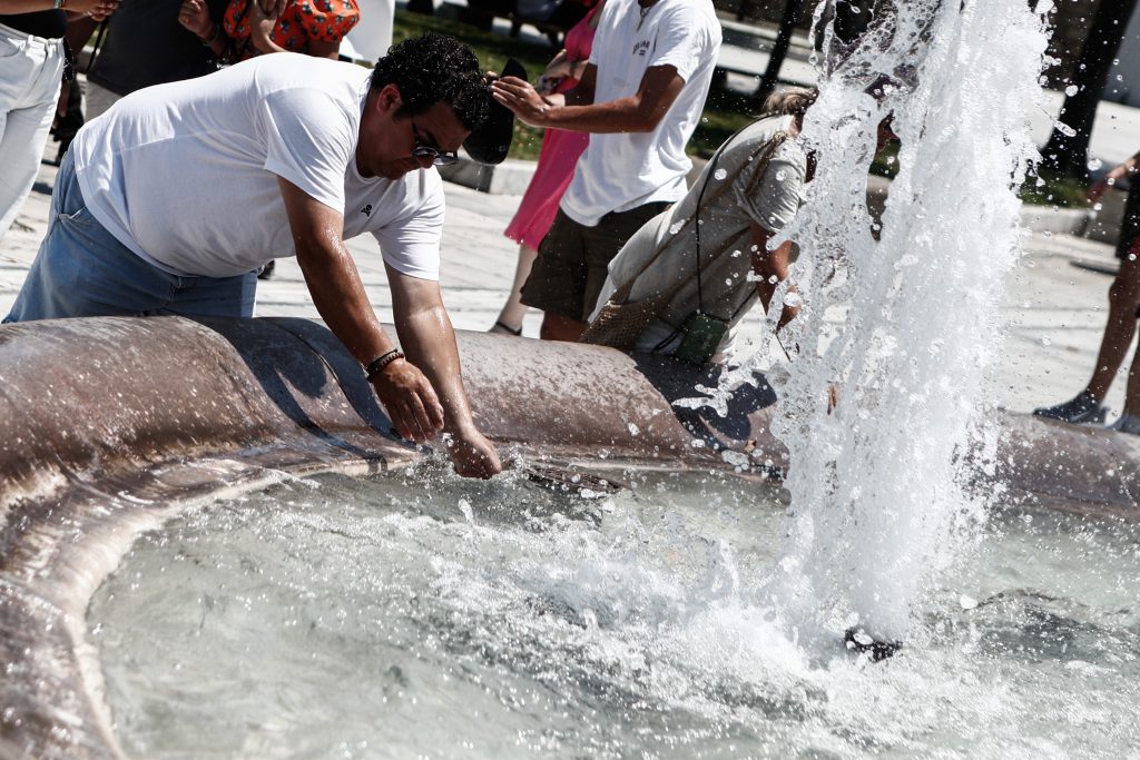Κλέαρχος Μαρουσάκης: «Υποχωρεί σταδιακά το κύμα ζέστης»