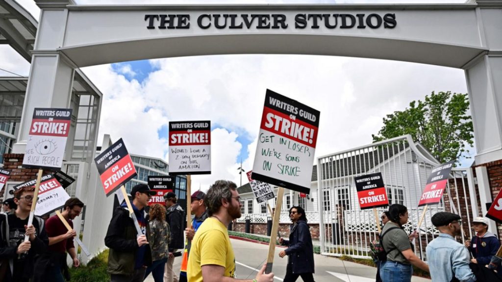Χόλιγουντ: Ιστορική απεργία – Απέχουν από την εργασία τους 160.000 ηθοποιοί