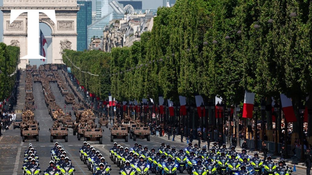 Γαλλία: Γιούχαραν τον Ε.Μακρόν στην παρέλαση για την Ημέρα της Βαστίλης (βίντεο)