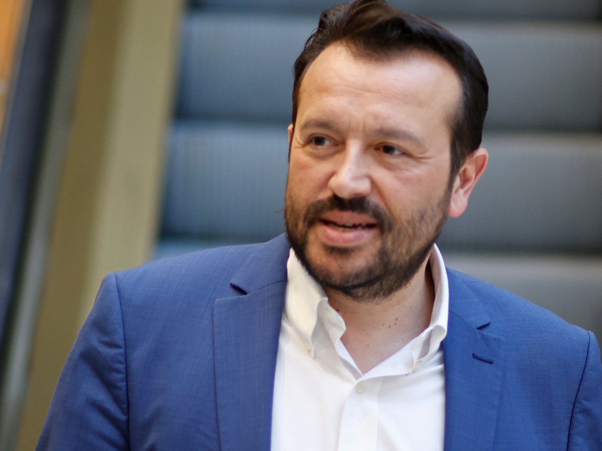 Υποψήφιος πρόεδρος για τον ΣΥΡΙΖΑ ο Ν.Παππάς με «άνοιγμα» στους ψηφοφόρους: «Από την αριστερά ως το προοδευτικό κέντρο»