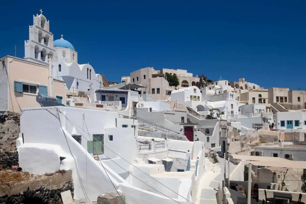 Ετοιμάστε βαλίτσα: Τα έξι γραφικά χωριά των Κυκλάδων που αξίζει να επισκεφθείτε φέτος το καλοκαίρι