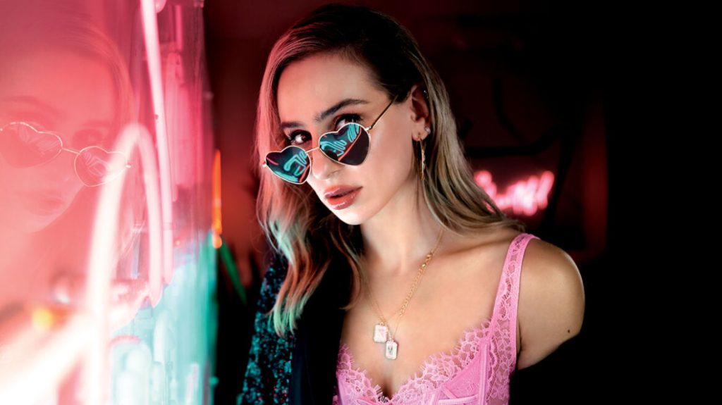 Η Kid Moxie είναι η πρώτη Ελληνίδα δημιουργός που συνεργάζεται με τους Depeche Mode (βίντεο)