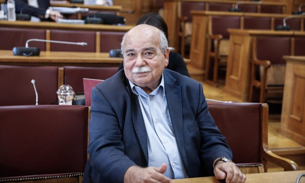 Ο Νίκος Βούτσης στηρίζει για πρόεδρο του ΣΥΡΙΖΑ την Έφη Αχτσιόγλου