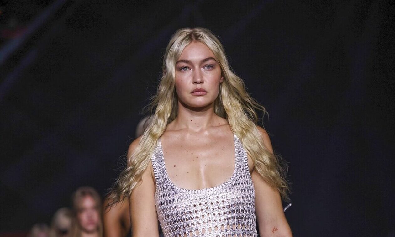 Το τατουάζ… δράκου στον γοφό της Τζίτζι Χαντίντ προκάλεσε «σεισμό» στο Instagram (φώτο)