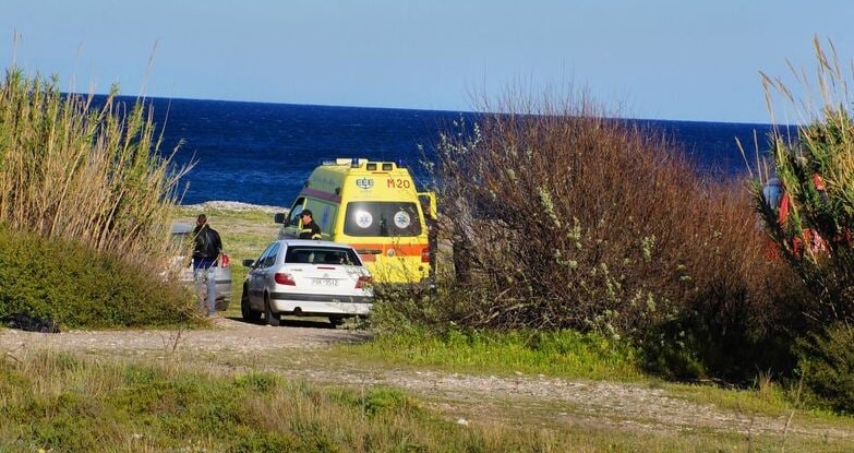 Μεσσηνία: 16χρονος τραυματίστηκε σοβαρά στη σπονδυλική στήλη ύστερα από βουτιά στη θάλασσα