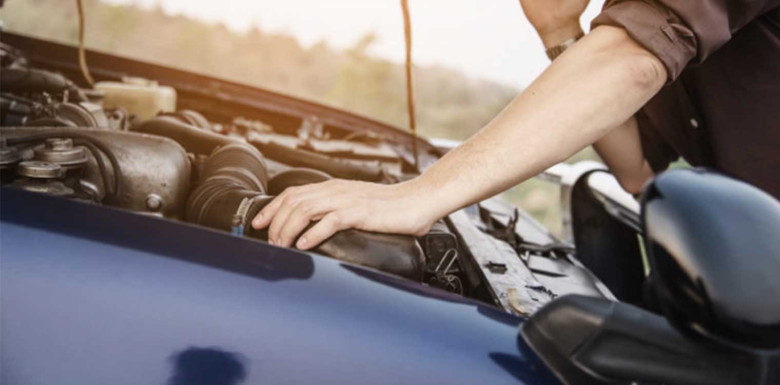 Ηράκλειο: Εργατικό ατύχημα σε συνεργείο αυτοκινήτων – «Πετάχτηκε» καυστικό υγρό σε 24χρονο