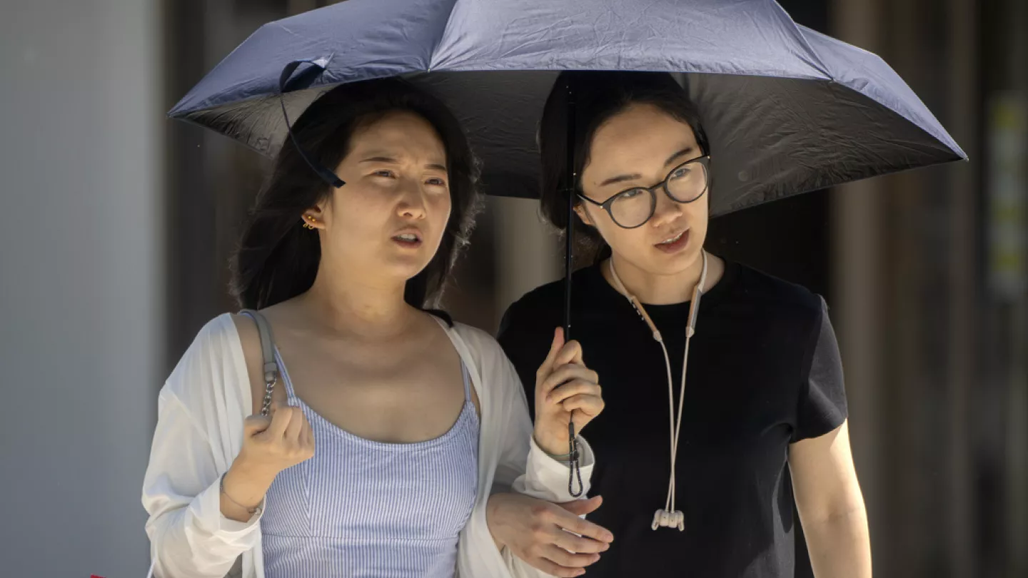 «Έβρασε» η Κίνα: Ο υδράργυρος «σκαρφάλωσε» στους 52,2°C