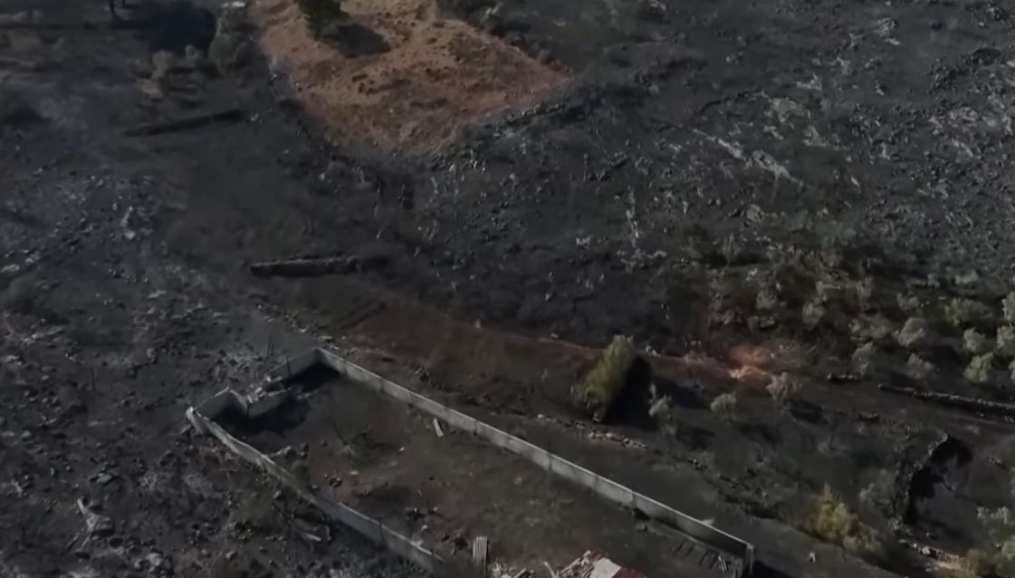 Βίντεο που προκαλεί θλίψη: Drone δείχνει την καταστροφή στον Κουβαρά – Μαύρο τοπίο