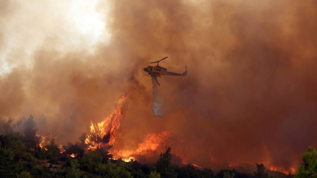 Φωτιά στα Δερβενοχώρια: Αναστέλλεται για προληπτικούς λόγους η λειτουργία της δημοτικής κατασκήνωσης στα Βίλια