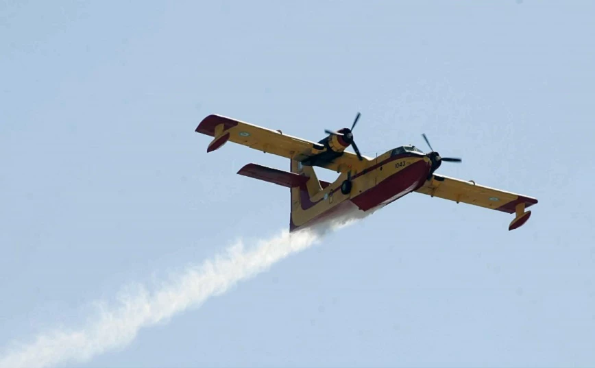 Φωτιές: Το Ισραήλ στέλνει δύο πυροσβεστικά αεροσκάφη
