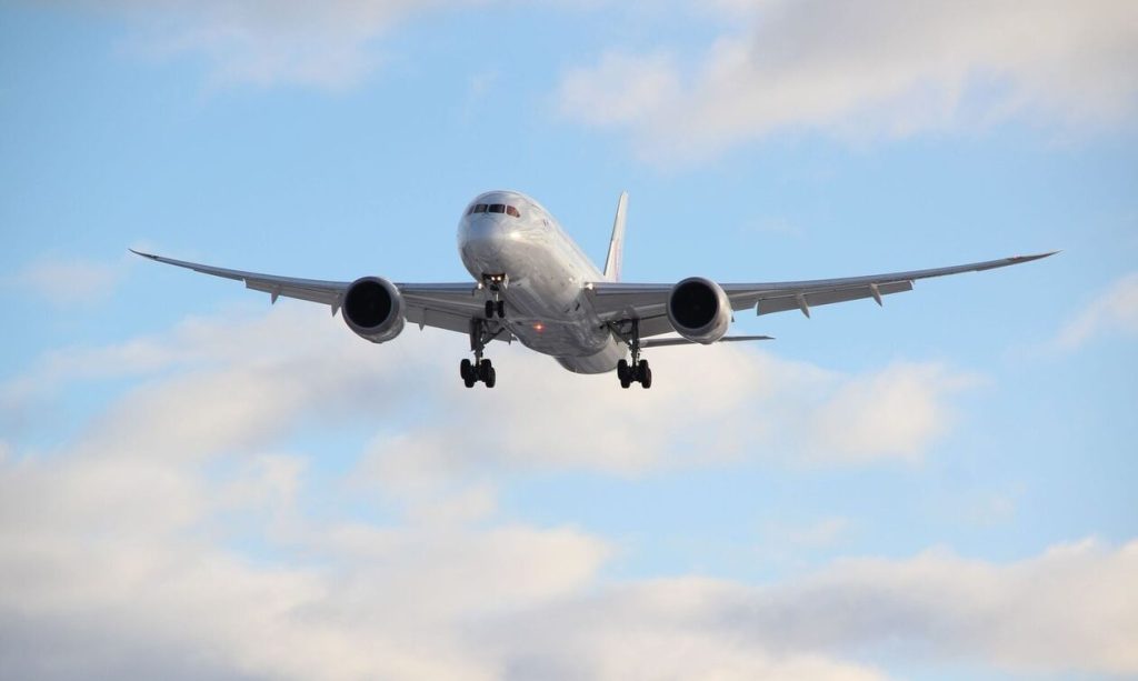 Κύπρος: Έσπασαν ελαστικά αεροσκάφους κατά την προσγείωση στο αεροδρόμιο Λάρνακας