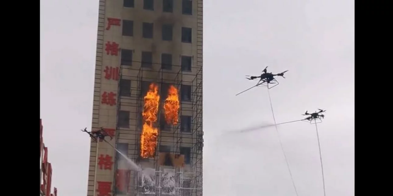 Έτσι σβήνουν τις φωτιές στην Κίνα – Με χρήση drone (βίντεο)