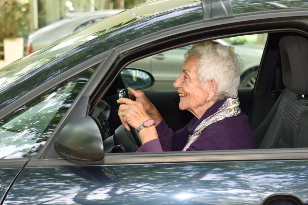 «Έρχονται» αλλαγές για τα διπλώματα οδήγησης στους άνω των 70 ετών