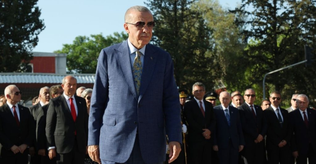Κυπριακό ΥΠΕΞ για Ρ.Τ.Ερντογάν και εισβολή: «49 χρόνια παραβιάσεων των διεθνών συνθηκών»