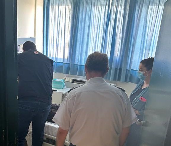 Πυροσβέστης στο νοσοκομείο με έμφραγμα του μυοκαρδίου – «Λύγισε» κατά τη διάρκεια τη μάχης με τις φωτιές