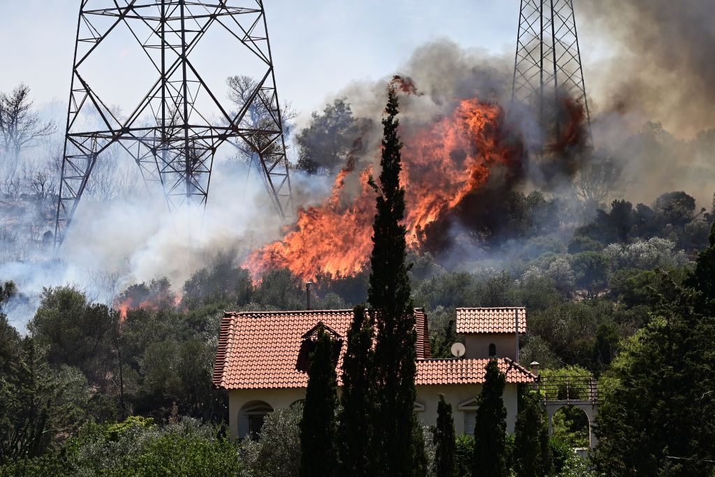 Κατασβέστηκε άμεσα πυρκαγιά στην Κερατέα – Πληροφορίες για εμπρησμό