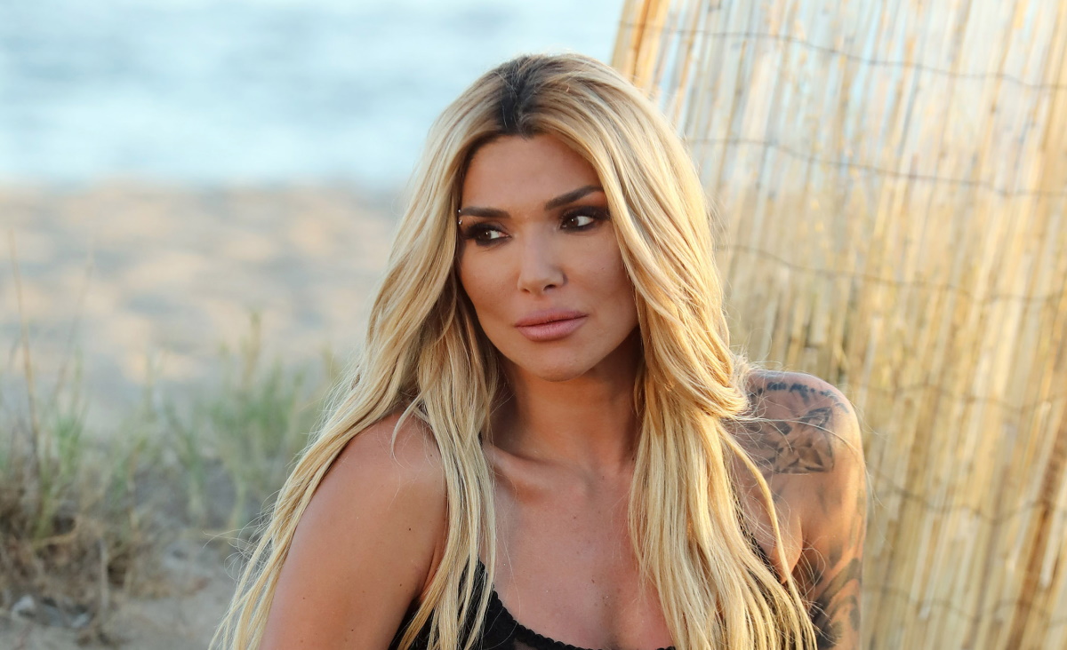 Αγγελική Ηλιάδη: Ποζάρει με μαγιό στο Instagram και οι καμπύλες της «κόβουν» την ανάσα (φωτο)