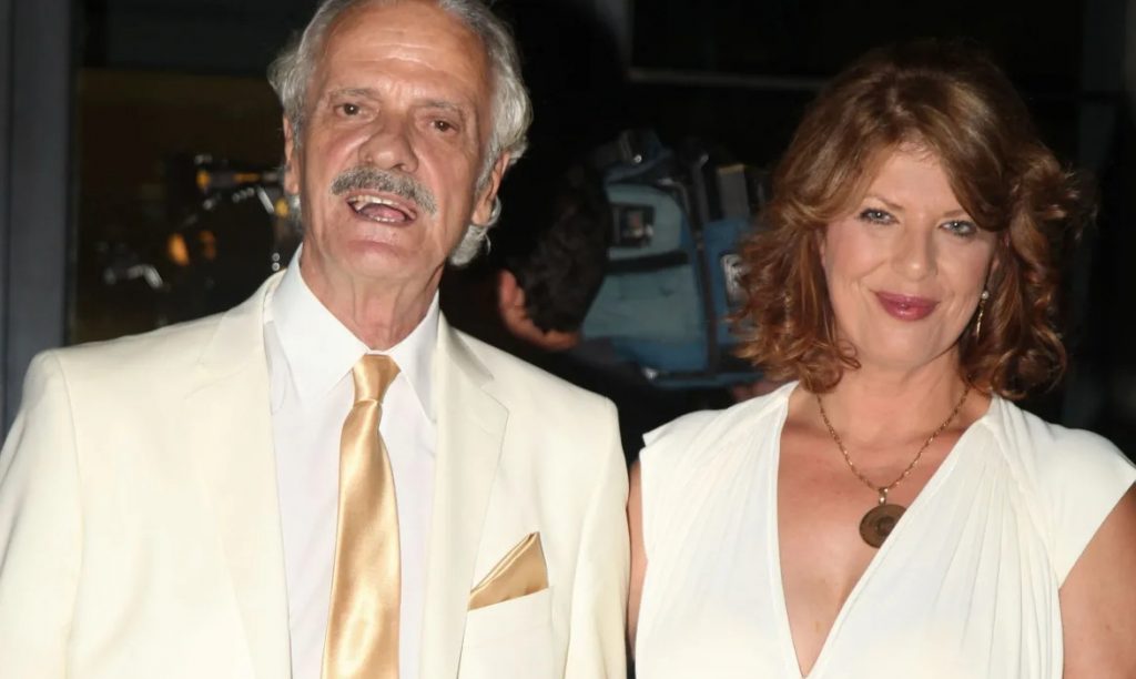 Σ.Φωκάς: Εσπευσμένα στη ΜΕΘ με οξύ έμφραγμα η σύζυγός του