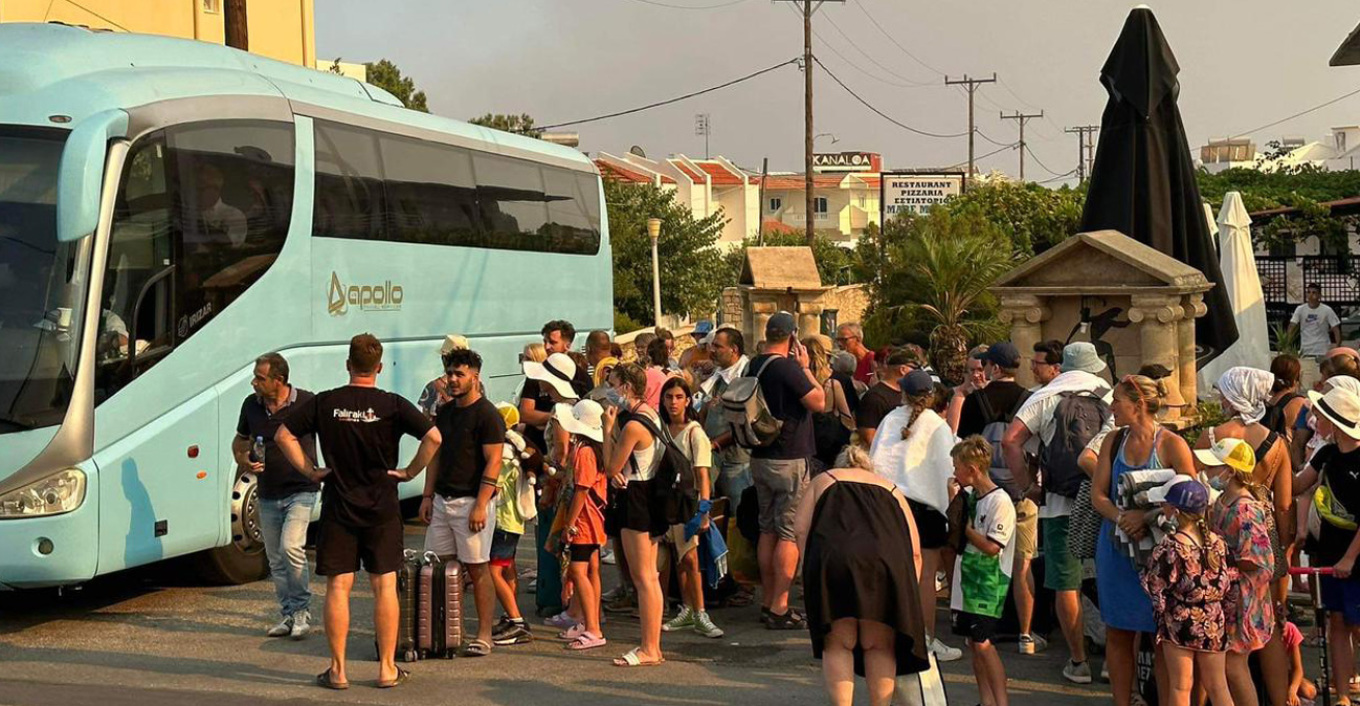 Καταγγελία για εισιτήρια που κόπηκαν στα ΚΤΕΛ Ρόδου κατά τη διάρκεια της εκκένωσης (φώτο)