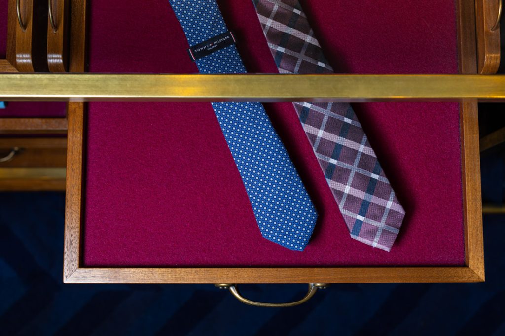 Ταλιμπάν στο Αφγανιστάν θέλει την απαγόρευση της γραβάτας «γιατί είναι χριστιανικό σύμβολο»