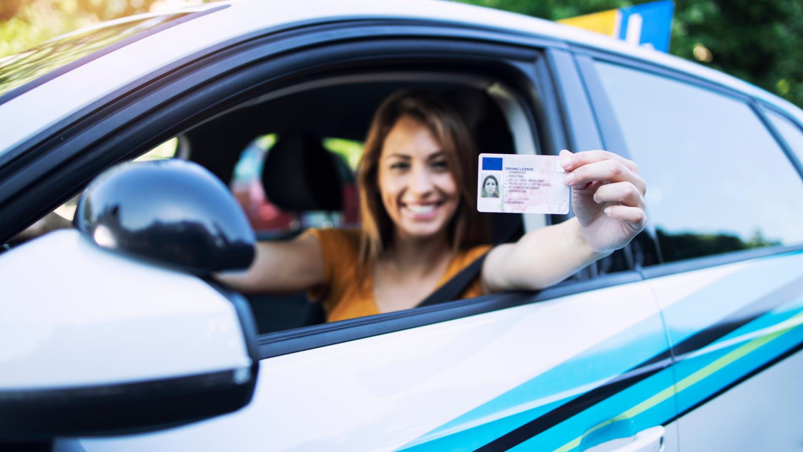 Αλαλούμ από την Περιφέρεια Αττικής για τις εξετάσεις για δίπλωμα οδήγησης λόγω καύσωνα