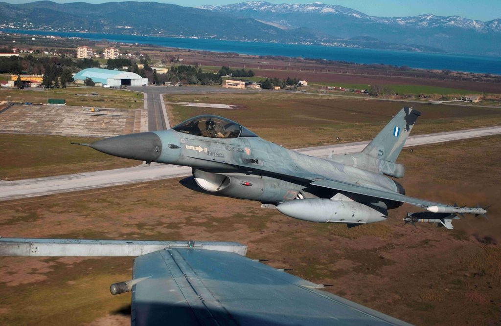 Πυρκαγιά Νέας Αγχιάλου: Απογειώνονται τα F-16 για να γλιτώσουν την καταστροφή – Έφυγε η πρώτη Μοίρα (upd)