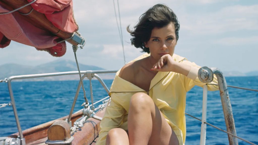 Σαν σήμερα το 1992 «έφυγε» από τη ζωή η Τζένη Καρέζη