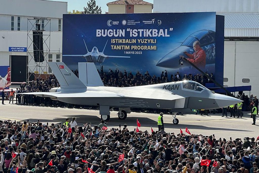 Με τουρκικούς κινητήρες θα πετά το 2030 το τουρκικό μαχητικό αεροσκάφος ΚΑΑΝ
