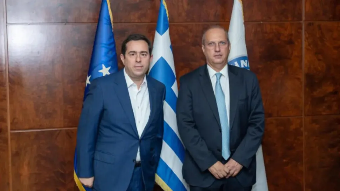 Υπουργείο Προστασίας Πολίτη: Παράδοση-παραλαβή Ν.Μηταράκη και Γ.Οικονόμου