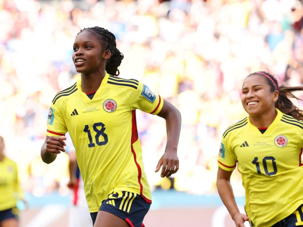 Mουντιάλ γυναικών: Παίκτρια της Κολομβίας κατέρρευσε ενώ έκανε προπόνηση (βίντεο)