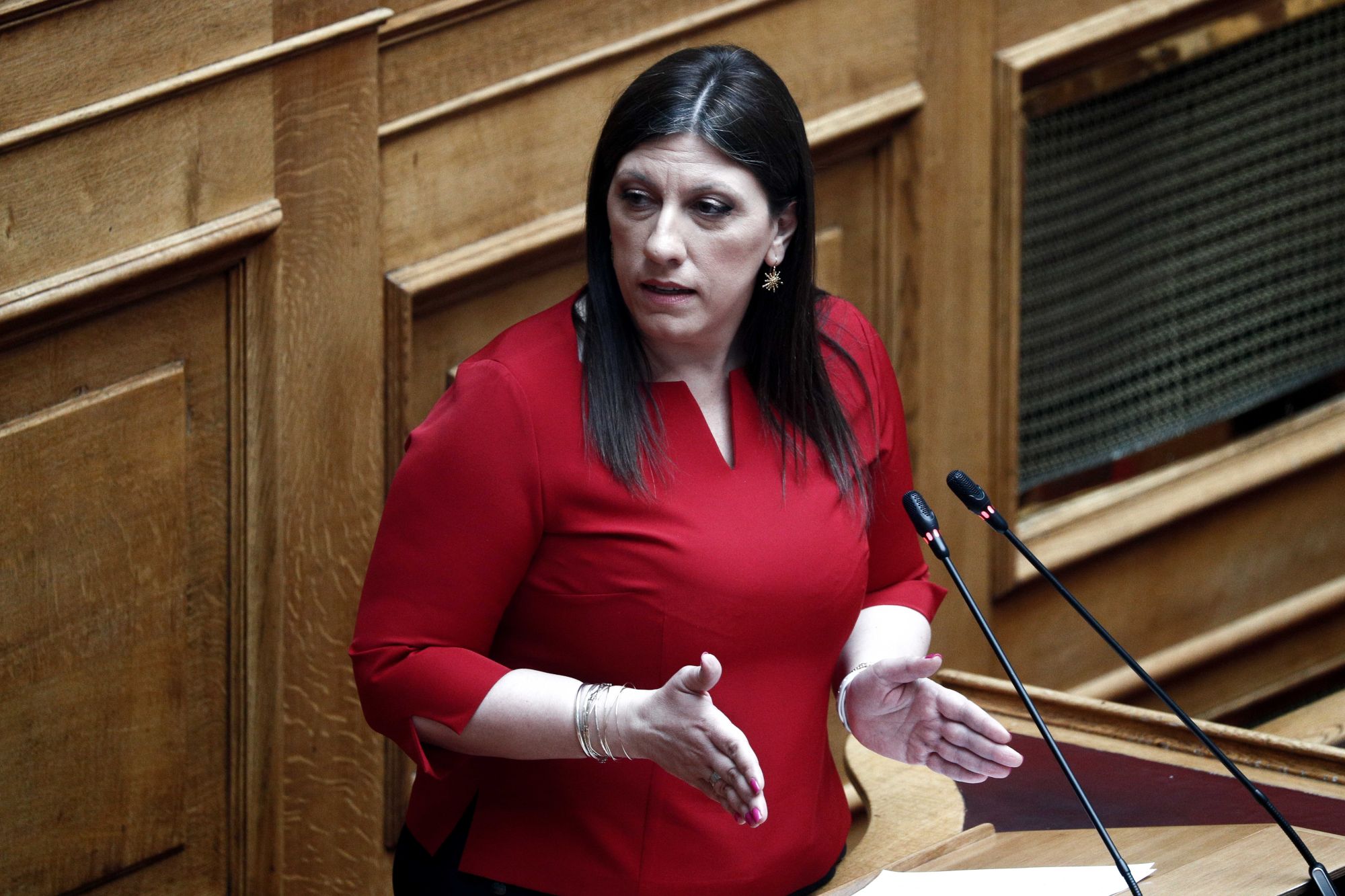 Βουλή: Συνεχείς καβγάδες Ζ.Κωνσταντοπούλου με Κ.Τασούλα