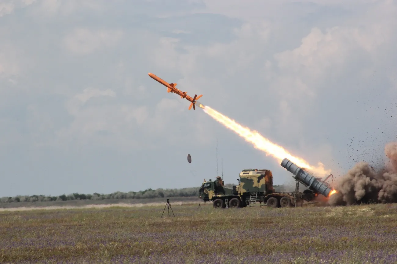 Η ρωσική αεράμυνα αναχαίτισε πύραυλο Neptune και 27 ουκρανικά μη επανδρωμένα αεροσκάφη την τελευταία ημέρα