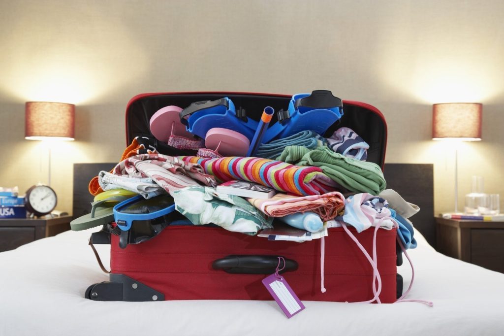 Ετοιμάζεσαι να ταξιδέψεις; – Δες ποια είναι τα 4+1 «μυστικά» για να τα χωρέσεις… όλα μέσα στη βαλίτσα