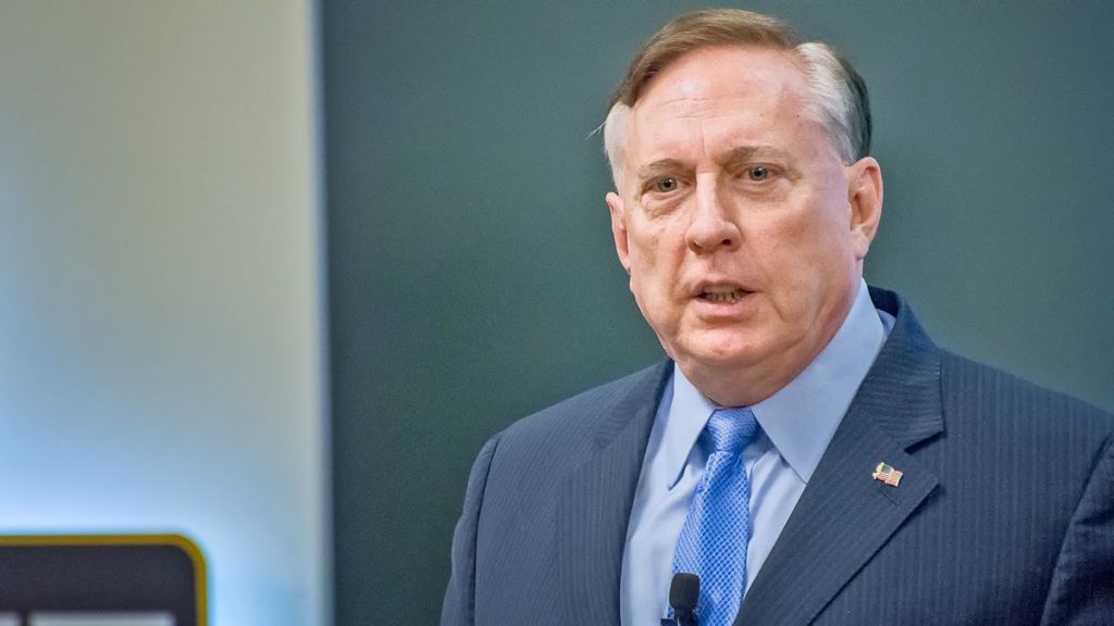 D.McGregor: «Ο ρωσικός στρατός θα περικυκλώσει το Χάρκοβο εξαιτίας των ουκρανικών ηττών στο Λουχάνσκ»