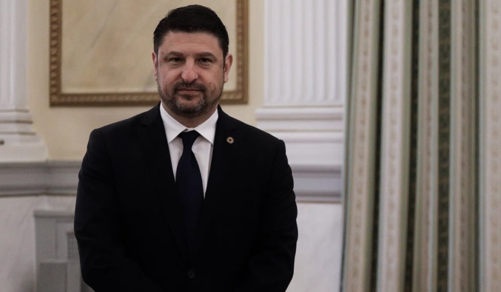 «Παγώνουν» οι επισκέψεις του Ν.Χαρδαλιά σε στρατόπεδα σε Ιωάννινα, Άραξο και Ανδραβίδα