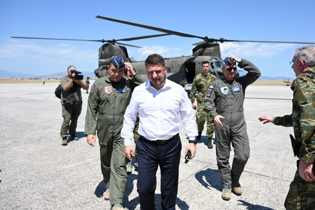 Πληροφορίες ότι παραιτείται από υφυπουργός Άμυνας ο Ν.Χαρδαλιάς τη Δευτέρα