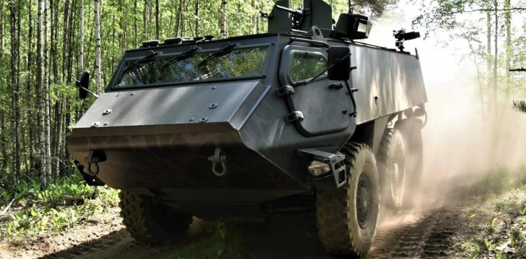 Σουηδία: Παρέλαβε το πρώτο τροχοφόρο τεθωρακισμένο όχημα CAVS της φινλανδικής Patria