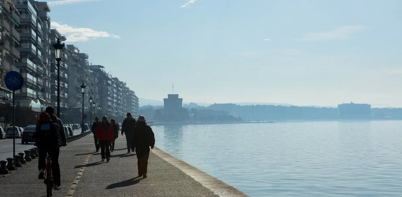 Θεσσαλονίκη: Ηλικιωμένος έπεσε στον Θερμαϊκό – Νοσηλεύεται σε κρίσιμη κατάσταση