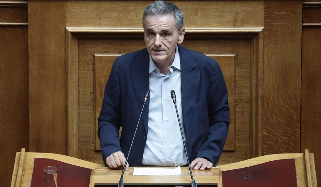 Ε.Τσακαλώτος: «Στηρίζουμε το Κίνημα της Πετσέτας»