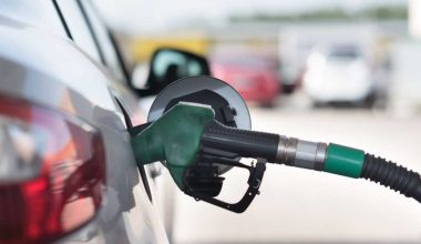 «Καλπάζει» η τιμή τις βενζίνης: Σε ποιες περιοχές έχει ξεπεράσει τα 2 ευρώ