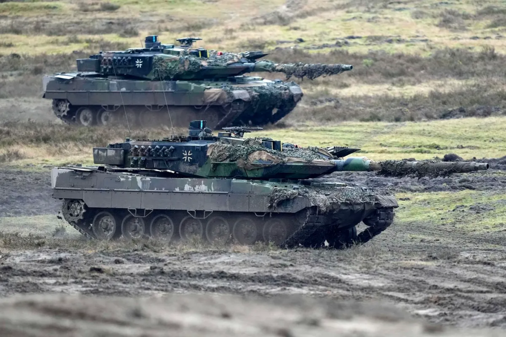 Ουκρανικό Leopard-2A6 βάλλει και δέχεται πυρά στην Ζαπορίζια (βίντεο)