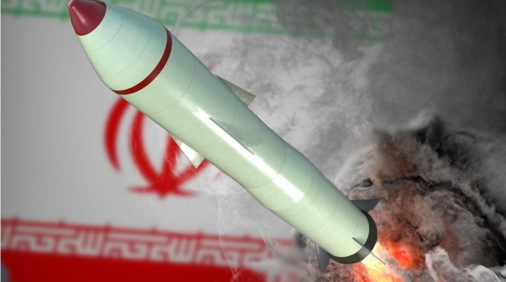 Ιράν: Οι Φρουροί της Επανάστασης παρουσίασαν νέα σκάφη με πυραύλους βεληνεκούς 600χλμ (φώτο)