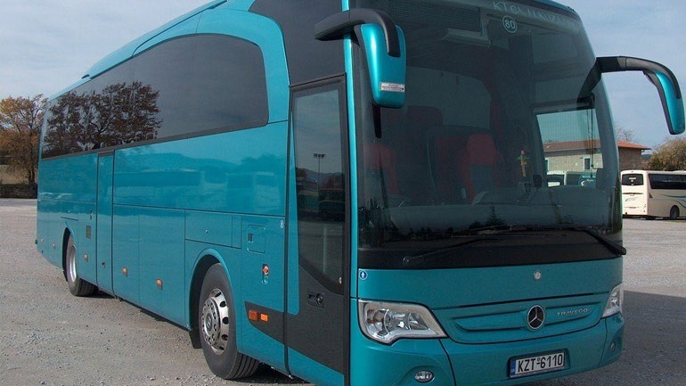 Κέρκυρα: Πέταξαν πέτρες σε λεωφορείο του ΚΤΕΛ επί της εθνικής οδού Αθηνών-Πατρών
