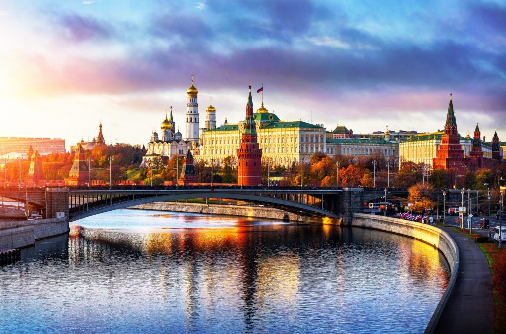 Ανακοίνωση από το ίδιο το ΔΝΤ: «Ανάπτυξη θα καταγράψει η ρωσική οικονομία» – WSJ: «Δεν την αγγίζουν οι κυρώσεις»